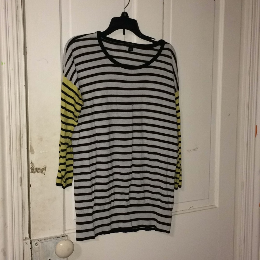 This is an Ann Taylor sweater in size small.